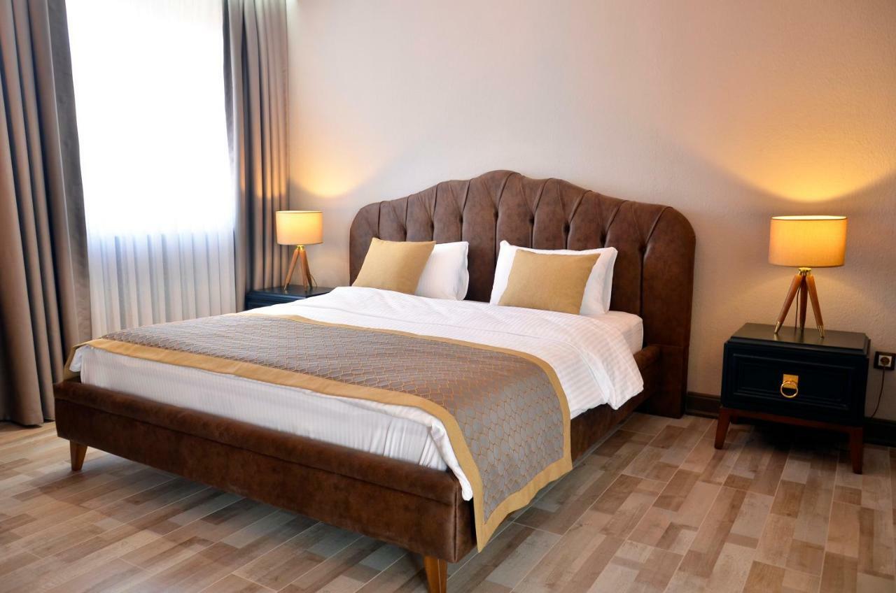 Hotel Konak Momtchilgrad Extérieur photo